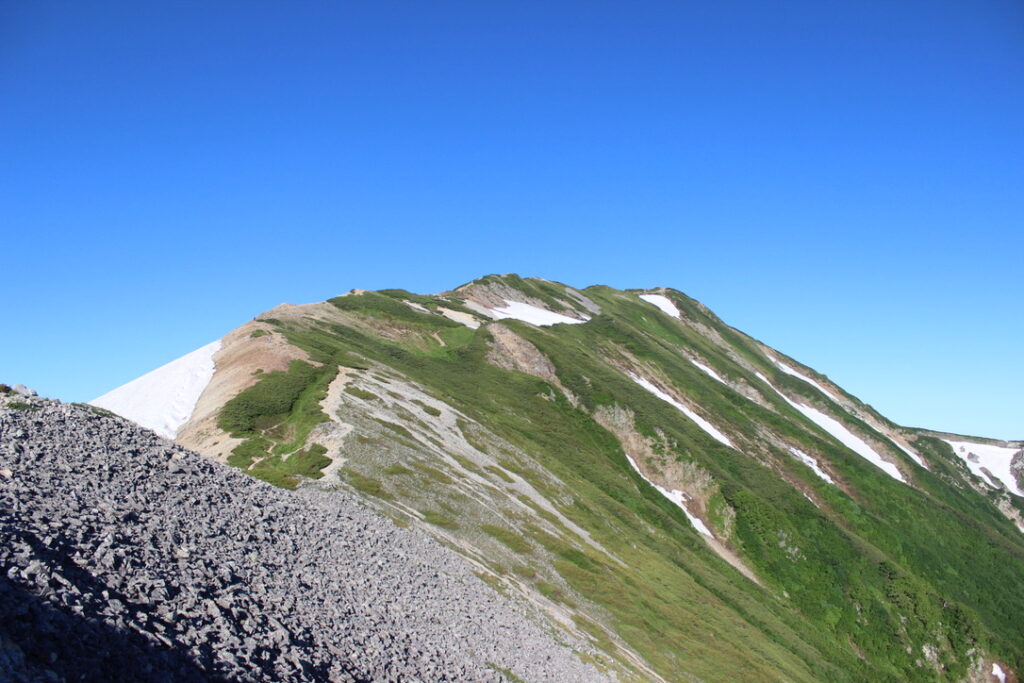 【新潟県最高峰】小蓮華山2766m登山コース徹底解説｜新潟の山らて 新潟の山らて
